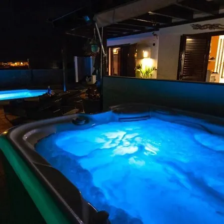 Solsidan Pool, Jacuzzi, A/c 15 Minutes Walking To Marina Rubicon Villa Playa Blanca (Lanzarote)