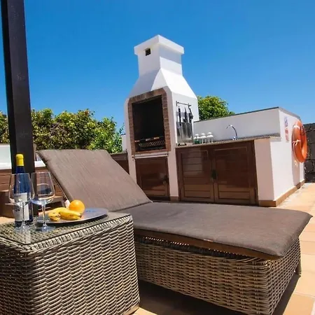 Solsidan Pool, Jacuzzi, A/c 15 Minutes Walking To Marina Rubicon Villa *