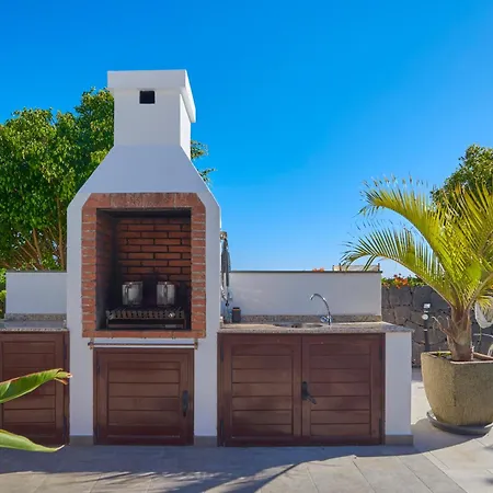 Solsidan Pool, Jacuzzi, A/c 15 Minutes Walking To Marina Rubicon * Коста Бланка