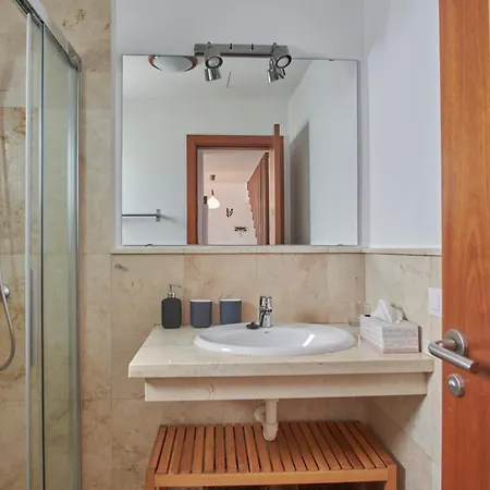 Вилла Solsidan Pool, Jacuzzi, A/c 15 Minutes Walking To Marina Rubicon *