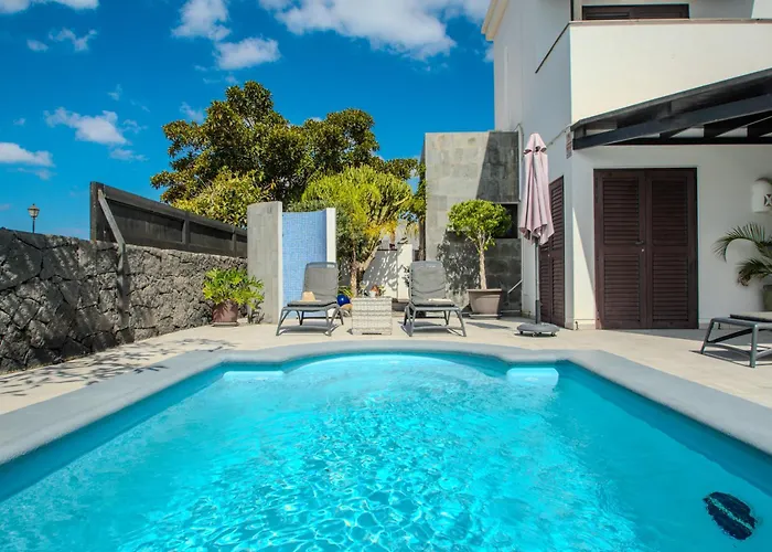 Solsidan Pool, Jacuzzi, A/c 15 Minutes Walking To Marina Rubicón Villa Playa Blanca (Lanzarote)