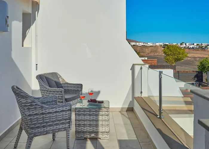 Villa Solsidan Pool, Jacuzzi, A/c 15 Minutes Walking To Marina Rubicón Playa Blanca (Lanzarote)