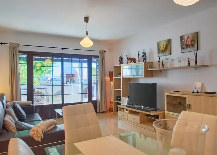 Villa Solsidan Pool, Jacuzzi, A/c 15 Minutes Walking To Marina Rubicón *