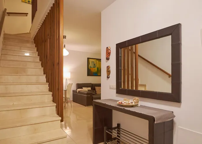 Solsidan Pool, Jacuzzi, A/c 15 Minutes Walking To Marina Rubicón