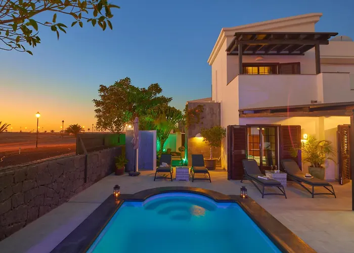 Villa Solsidan Pool, Jacuzzi, A/c 15 Minutes Walking To Marina Rubicón Playa Blanca (Lanzarote)